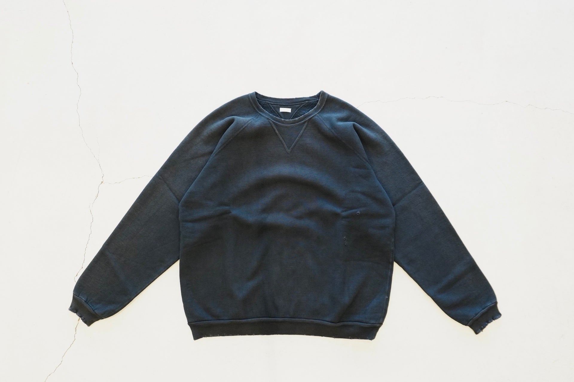 A.PRESSE / Vintage Double V Sweatshirt – web-inter