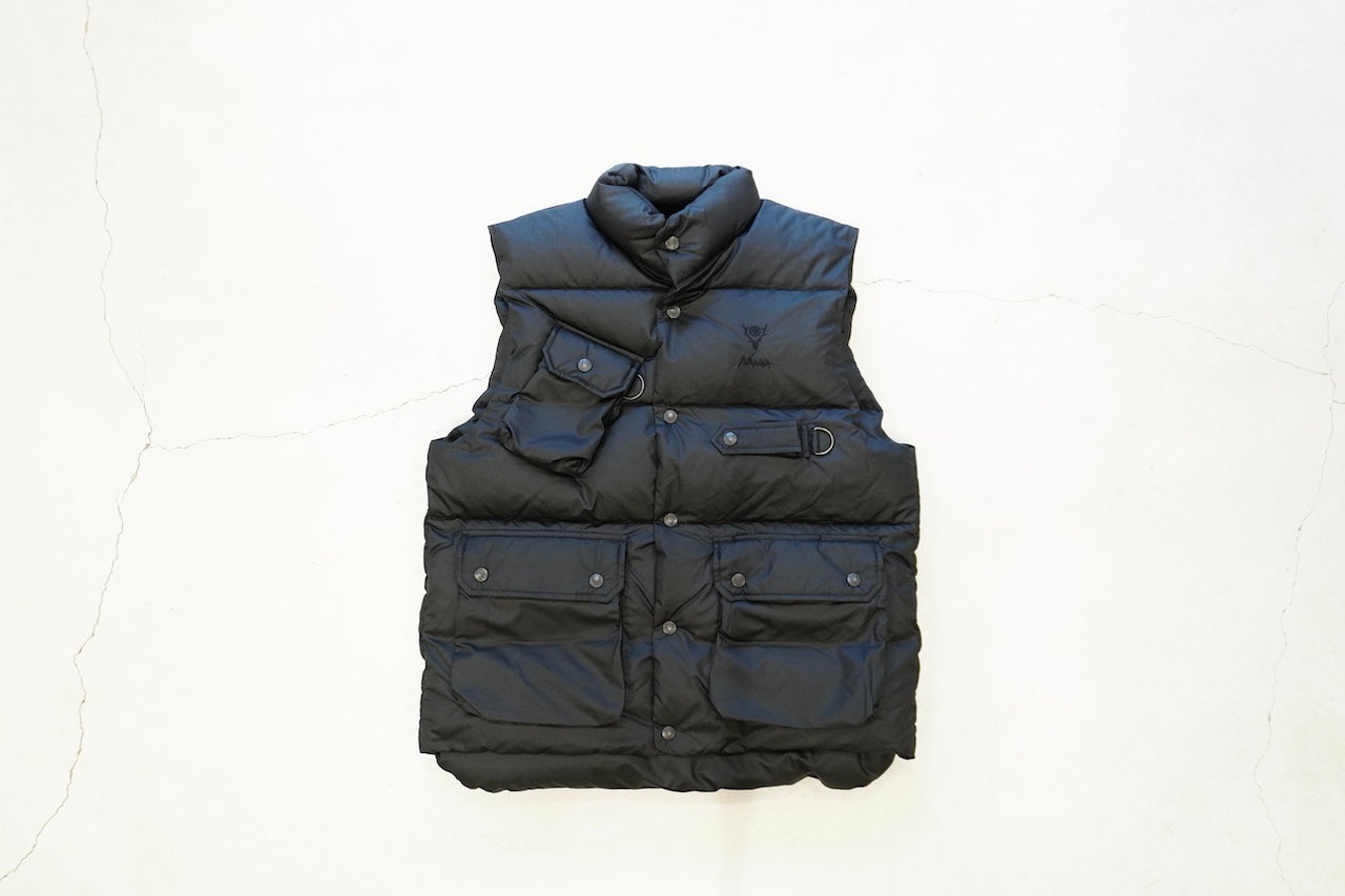 south2 west8 x Nanga Down Vest Black S River Trek Down Vest