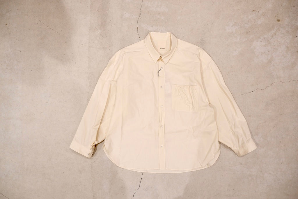 refomed / WRIST PATCH WIDE SHIRT