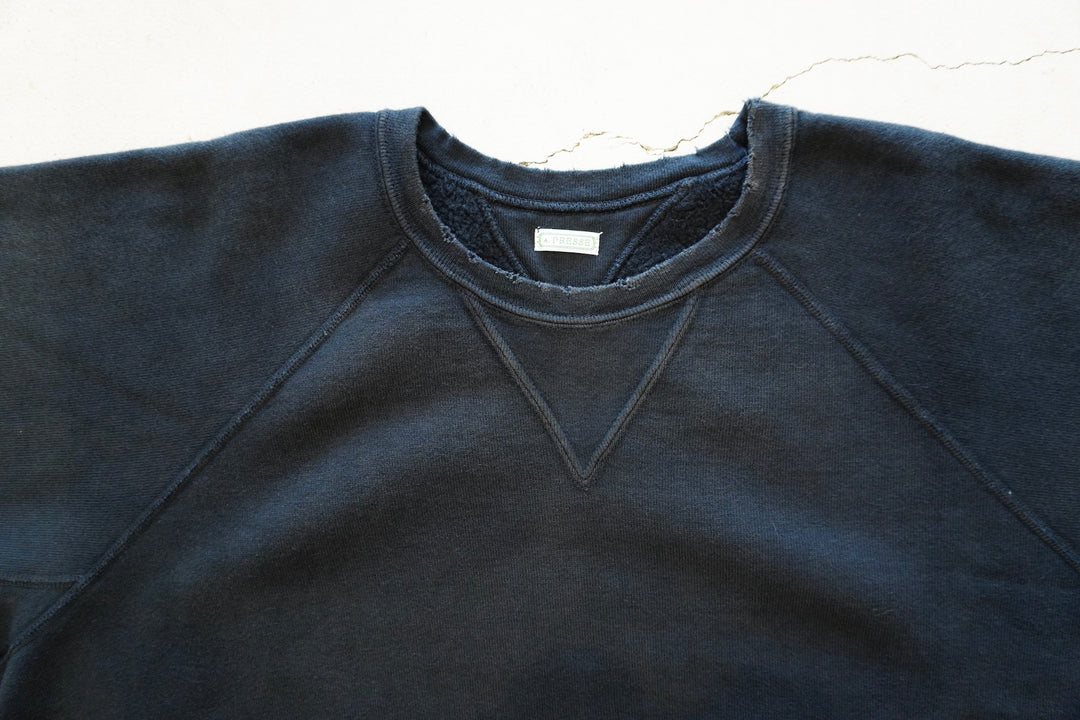 A.PRESSE / Vintage Double V Sweatshirt – web-inter