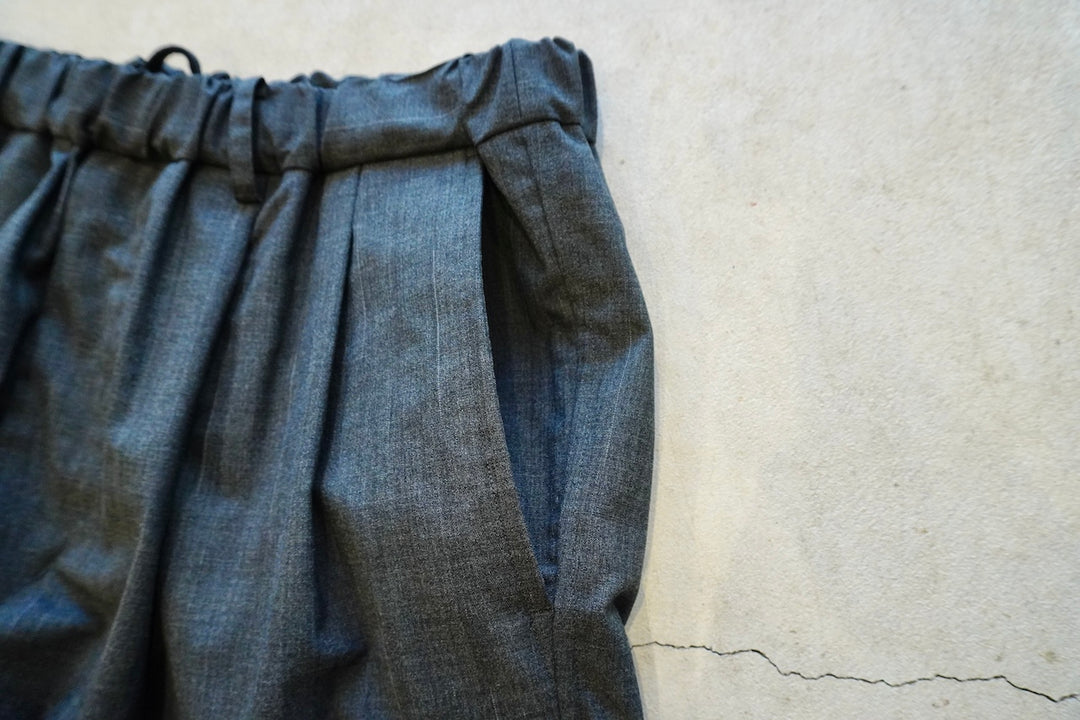 YOKO SAKAMOTO / DOUBLE PLEATED WIDE EASY PANTS -WOOL KASURI STRIPE