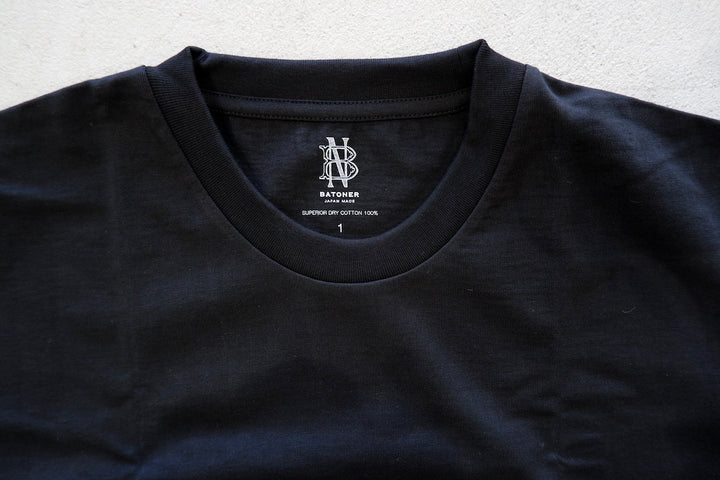 【BATONER】nariwai別注　リネンTシャツ ブラック【size:3】 331_KK 和紙糸ラバープリントクルーネックTシャツ (ブラック
